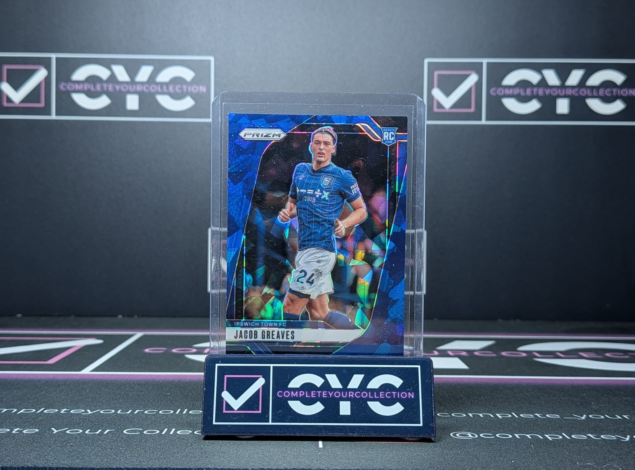 Jacob Greaves Rookie Blue Cracked Ice /75 Panini Premier League Prizm 2024/25